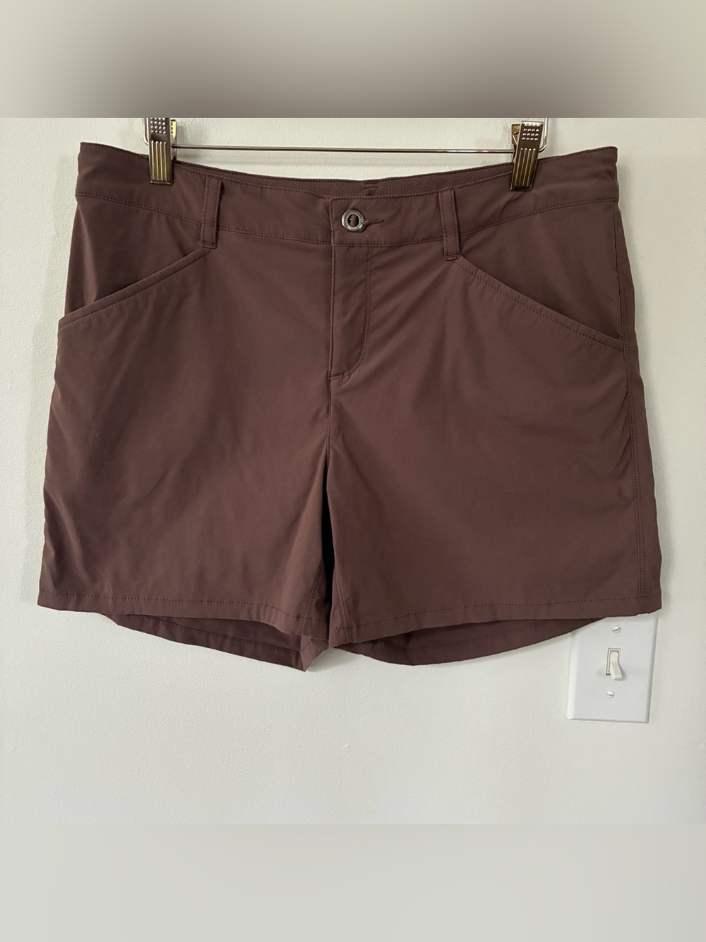 Patagonia 5" Quandary Short in Dusky Brown - Picture 5 of 9